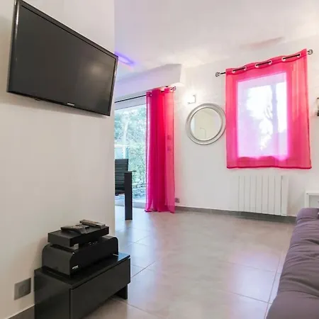 Très Beau Terrasse Les Pins