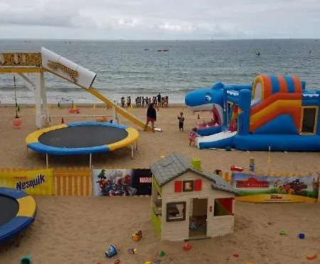 Tres Beau Terrasse Les Pins