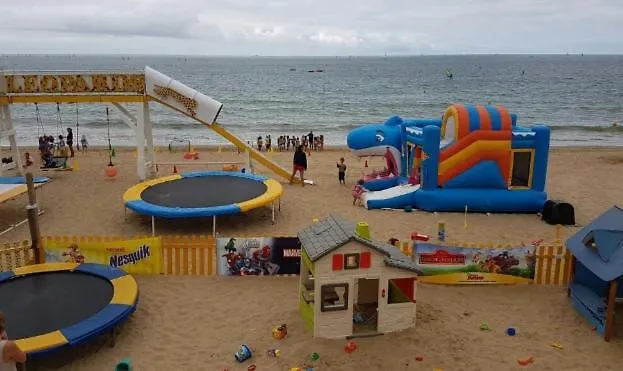 Tres Beau Terrasse Les Pins